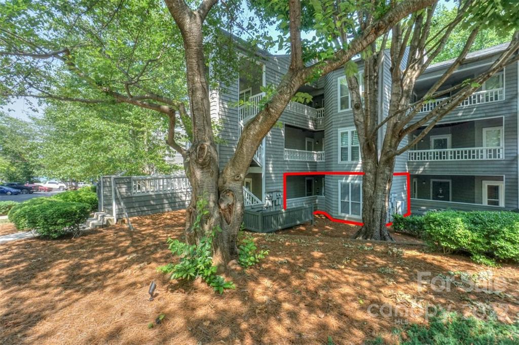 216 Northwest Drive
