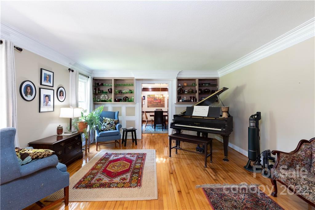 447 Clarendon Place
