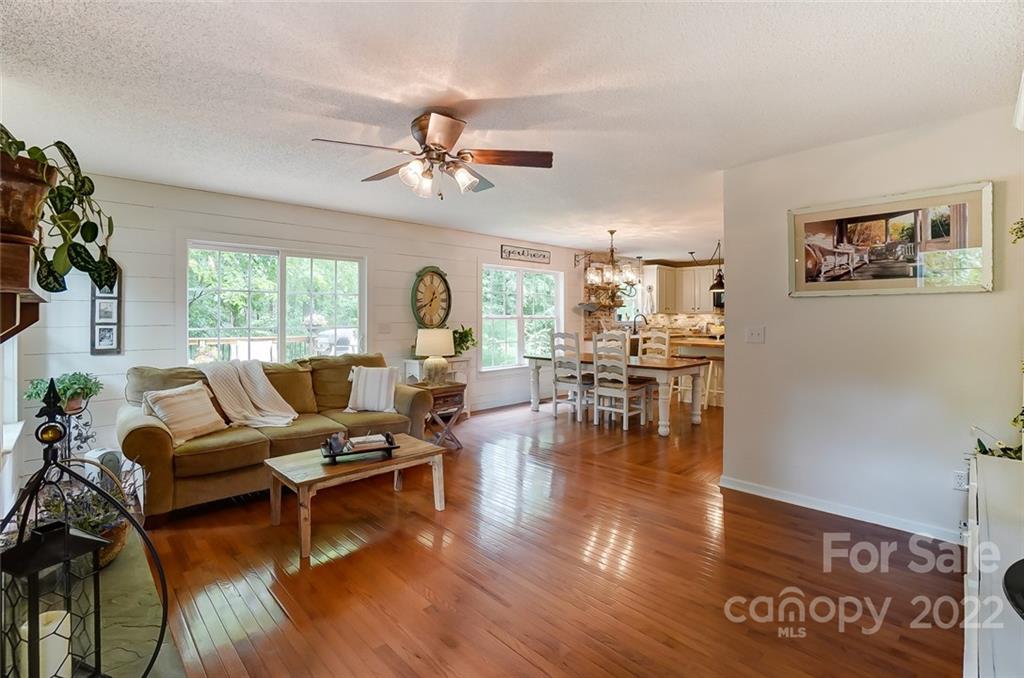 1594 High Ridge Drive