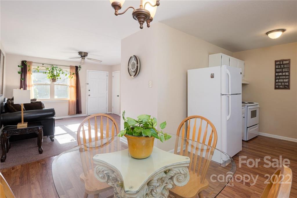 2 Eastcrest Drive