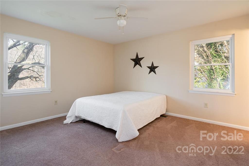 2 Eastcrest Drive