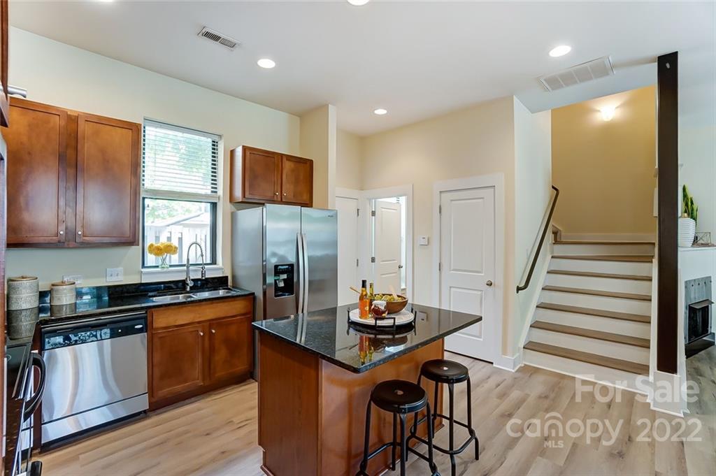 3451 Steel Yard Court Unit: 1