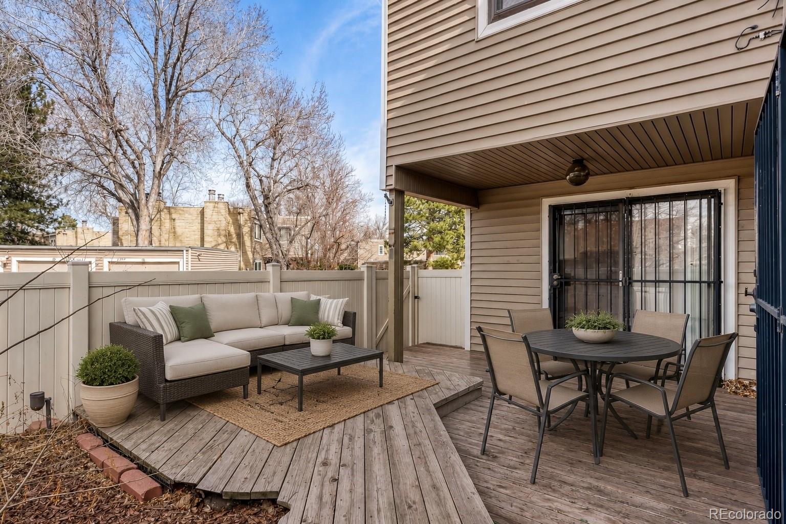 1160 S Clinton Street Unit: 40