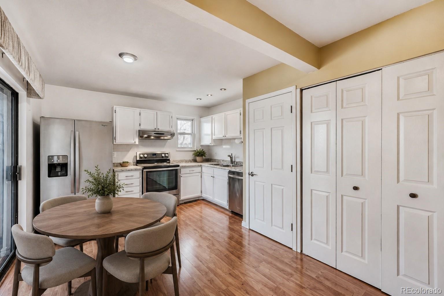 1160 S Clinton Street Unit: 40