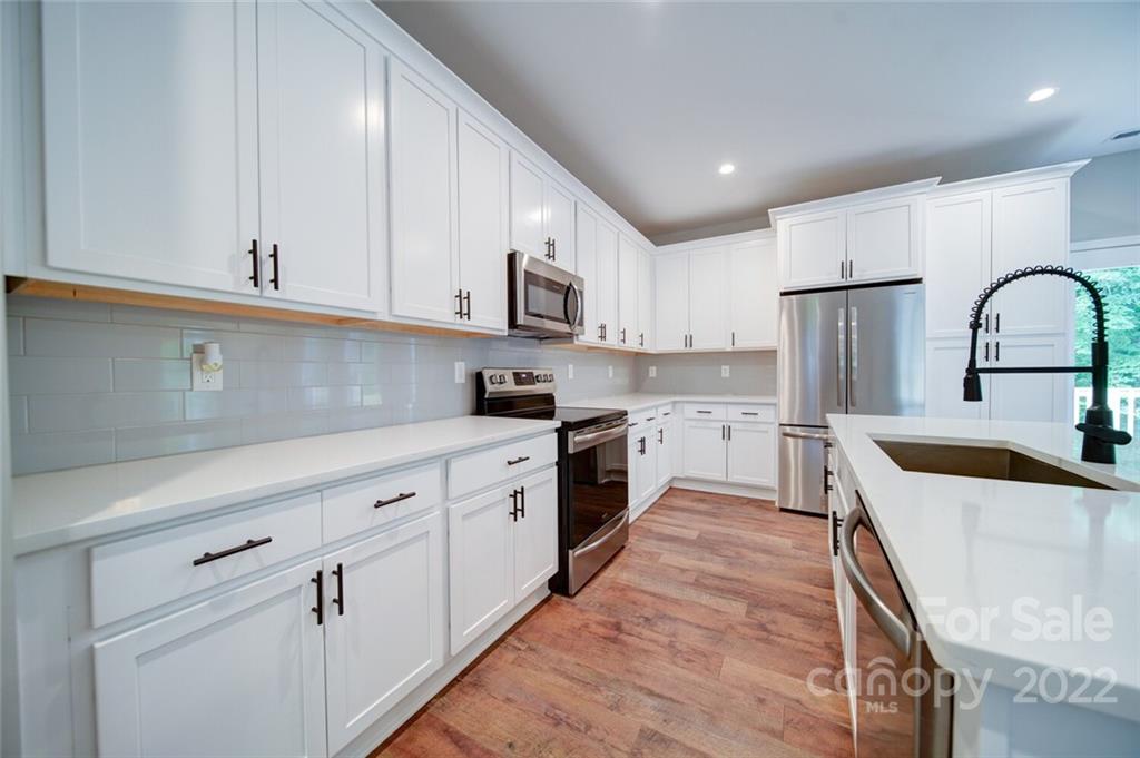 226 W Glendale Avenue