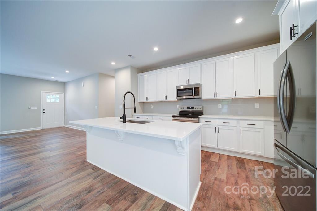 226 W Glendale Avenue