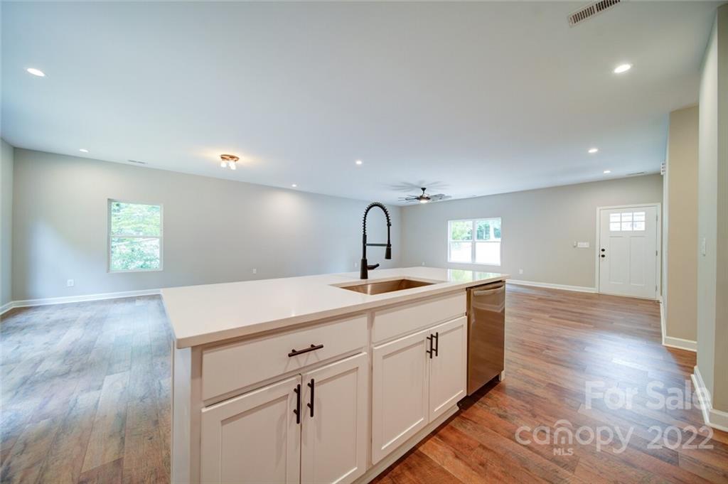 226 W Glendale Avenue