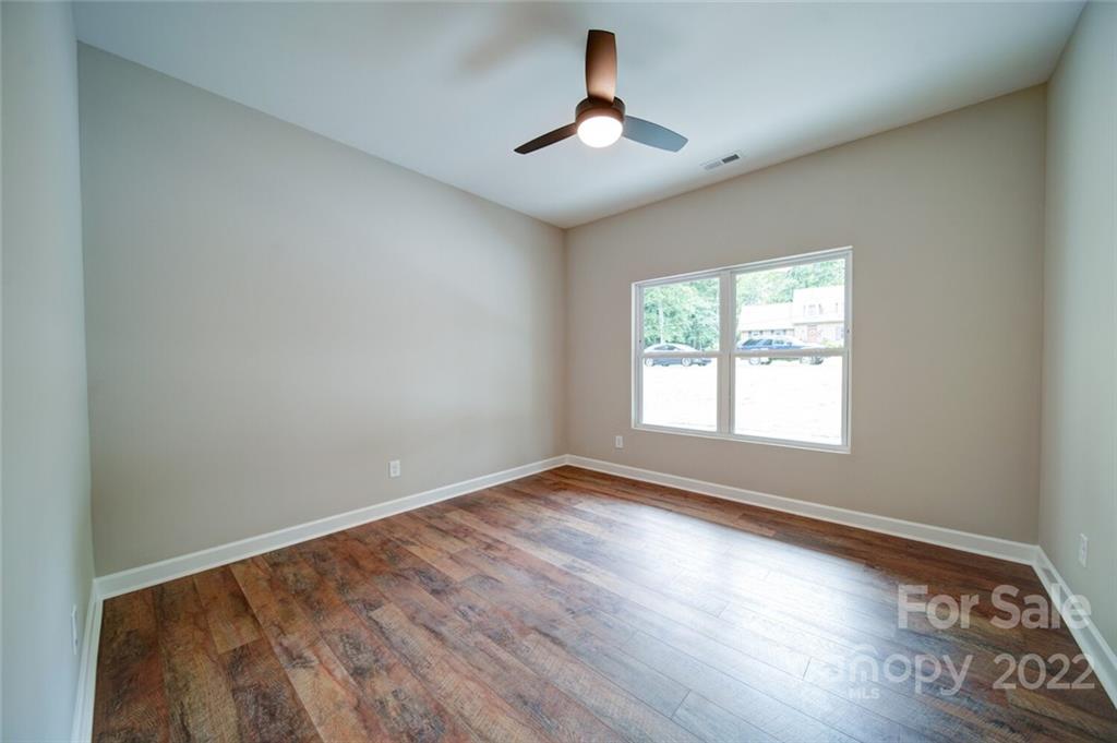 226 W Glendale Avenue