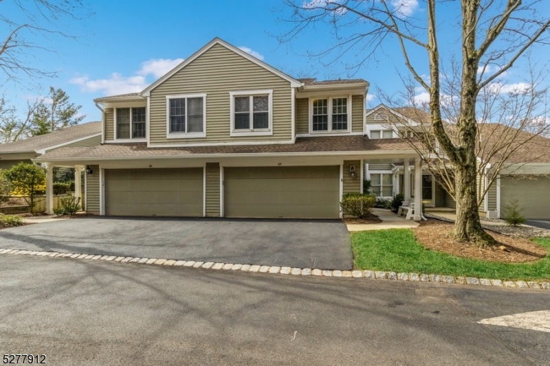 65 Edgewood Rd