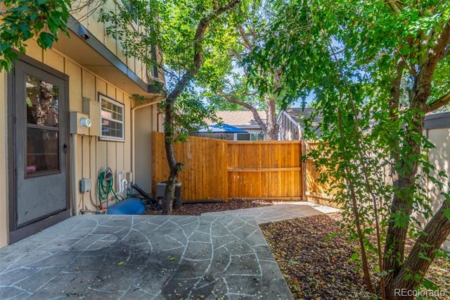8752 E Amherst Drive