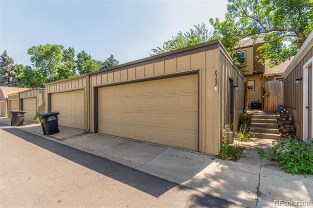 8752 E Amherst Drive