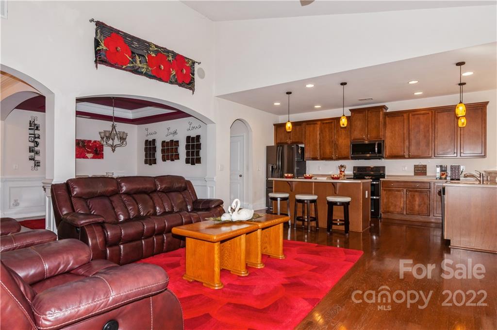 5017 Symphony Lane Unit: 313
