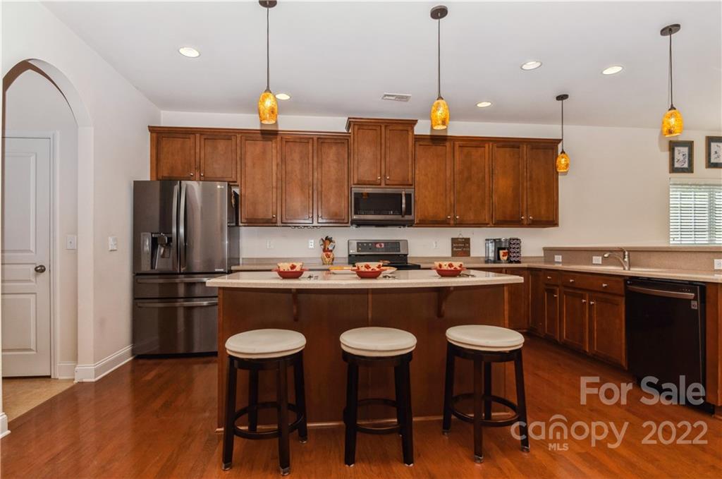5017 Symphony Lane Unit: 313