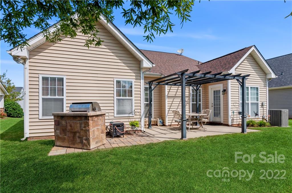 5017 Symphony Lane Unit: 313