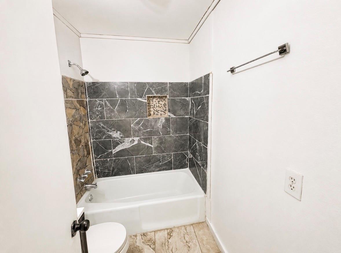 9113 Oak Knoll Lane