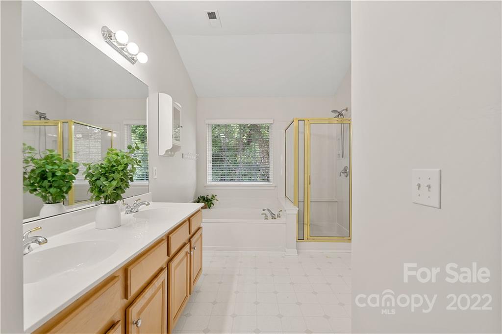 12735 Mcginnis Lane