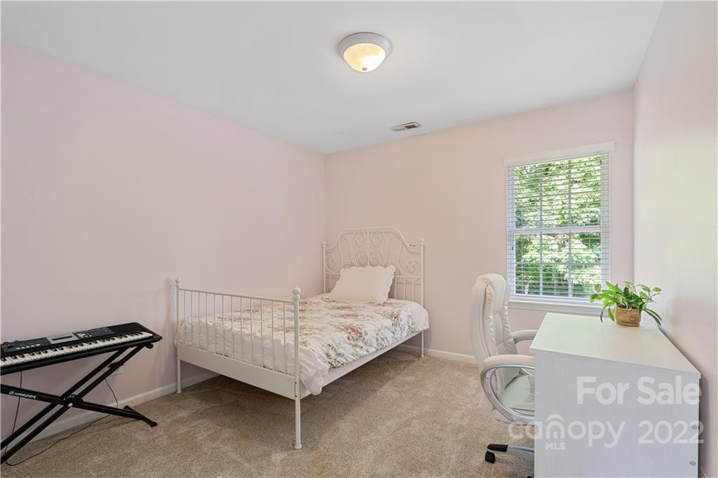 12735 Mcginnis Lane