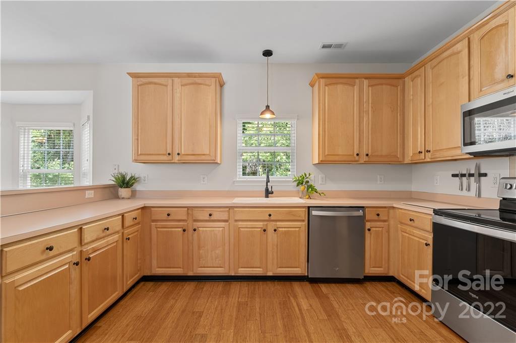 12735 Mcginnis Lane
