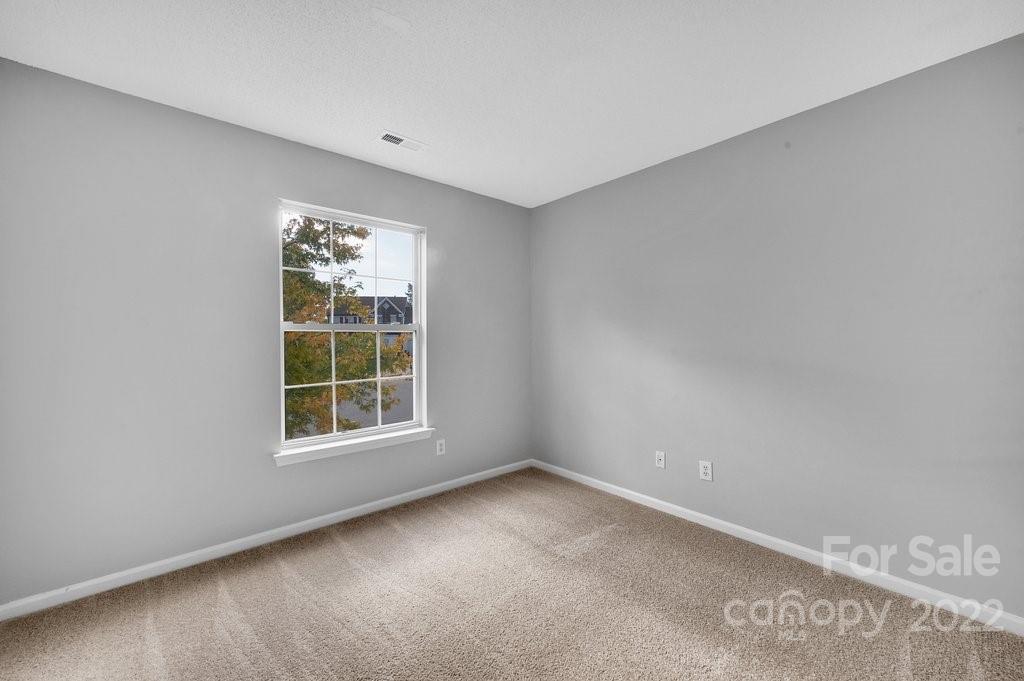 1909 Safflower Circle