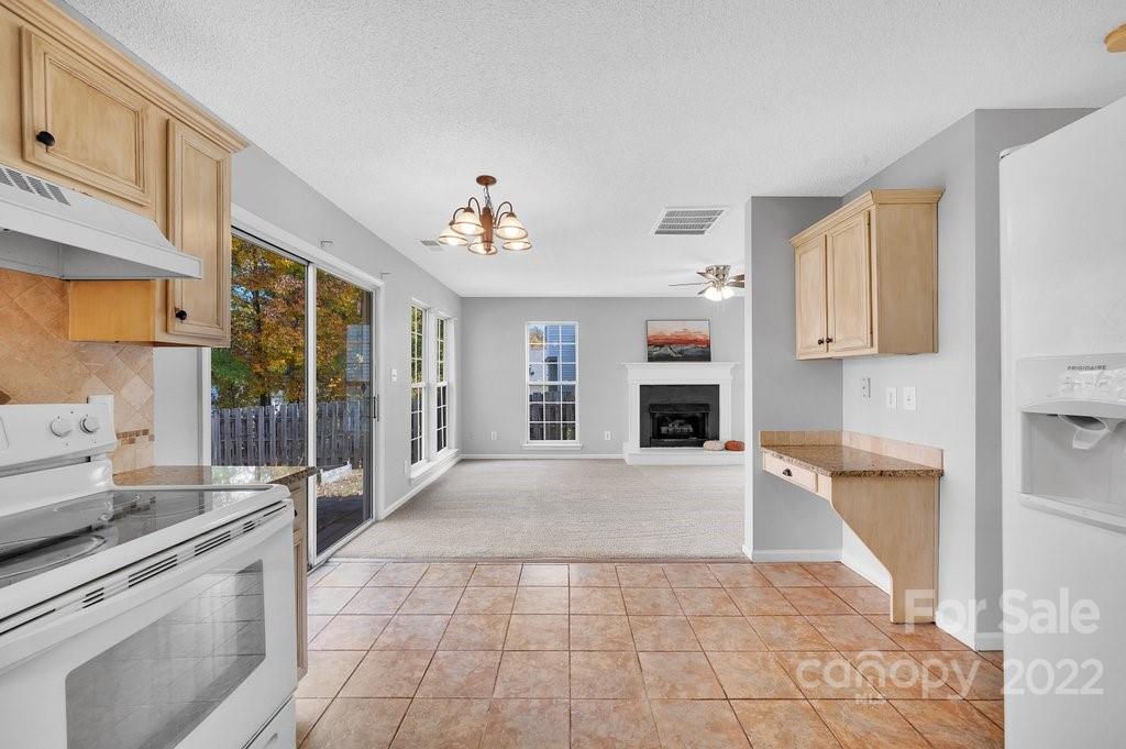 1909 Safflower Circle