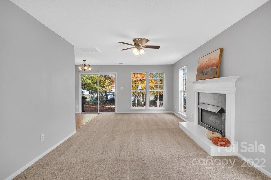 1909 Safflower Circle