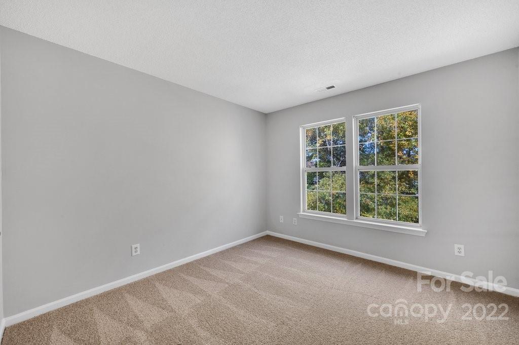 1909 Safflower Circle