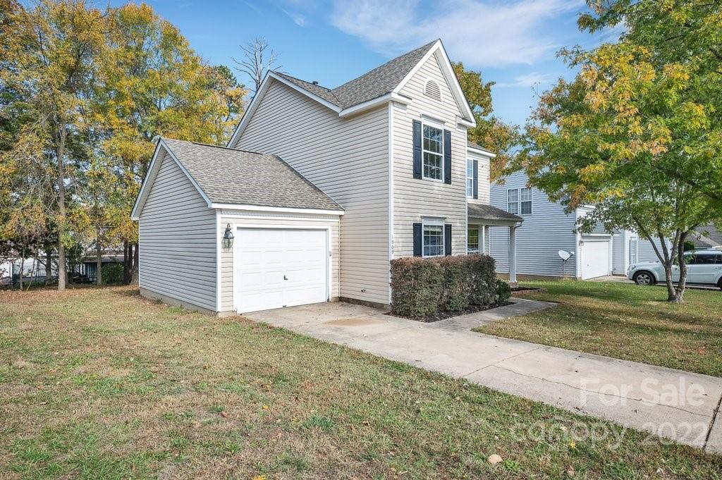 1909 Safflower Circle