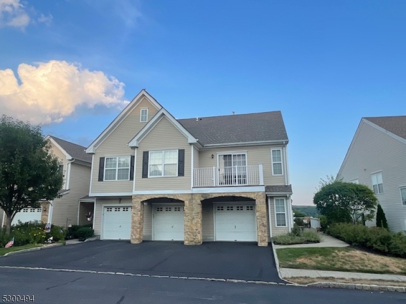 131 Mountainside Dr