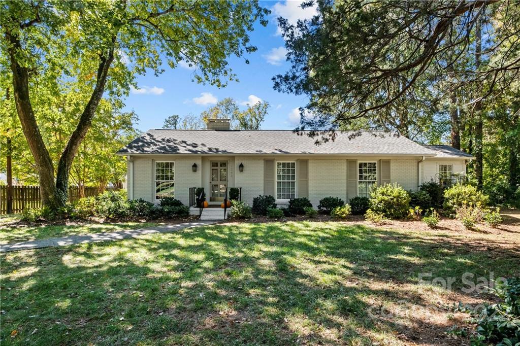 1242 Chandler Place