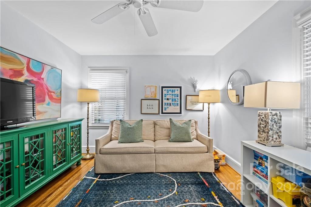 1242 Chandler Place