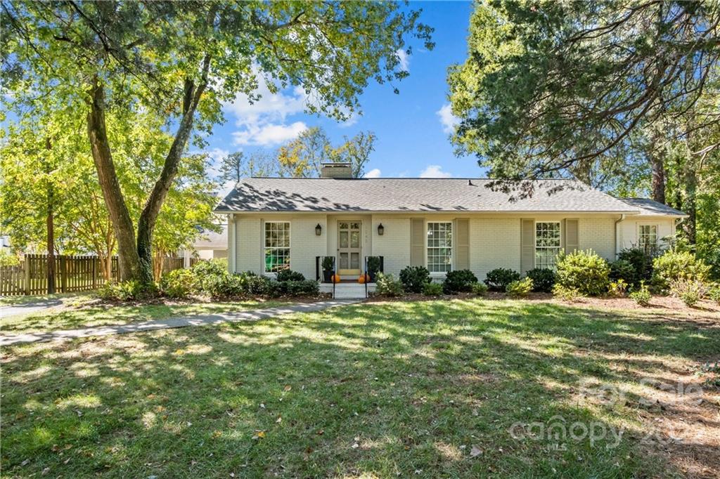 1242 Chandler Place