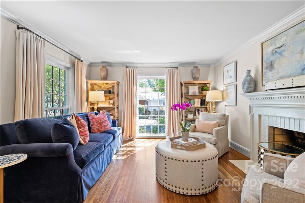 1242 Chandler Place