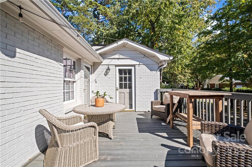 1242 Chandler Place