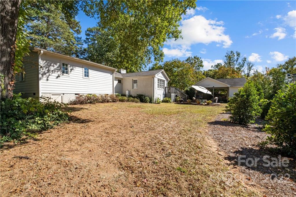 1242 Chandler Place