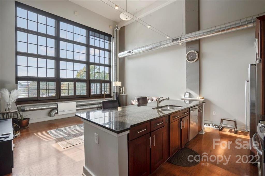 715 N Graham Street Unit: #308