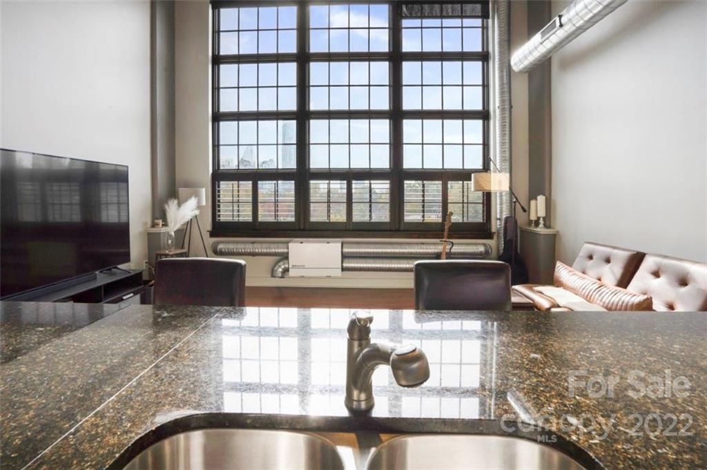 715 N Graham Street Unit: #308