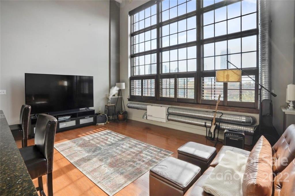 715 N Graham Street Unit: #308