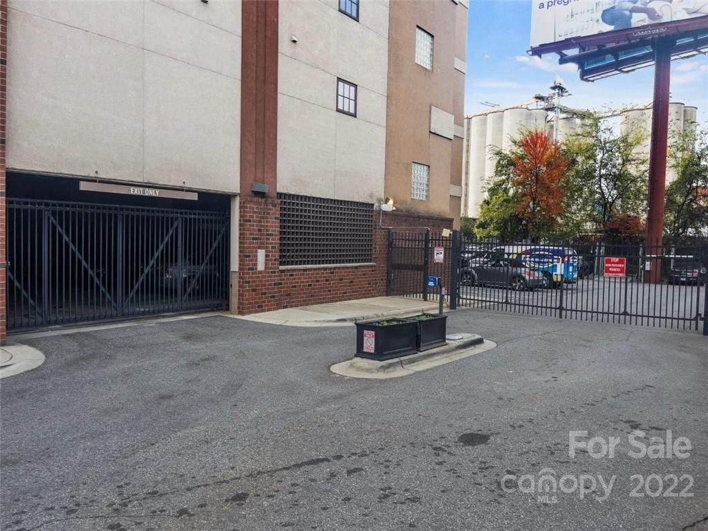 715 N Graham Street Unit: #308