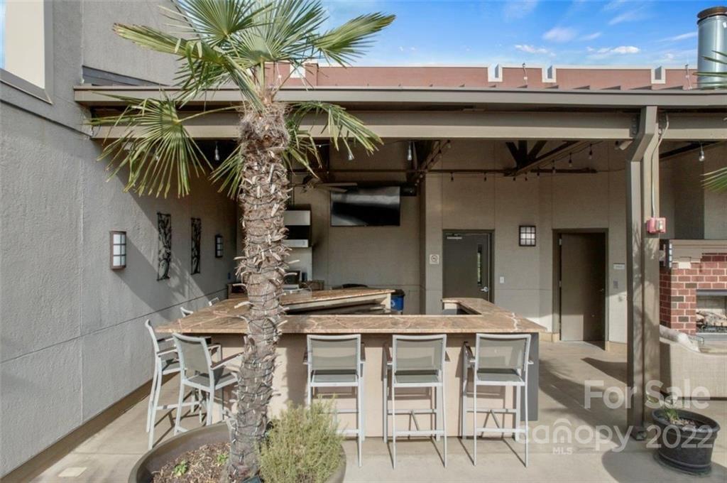 715 N Graham Street Unit: #308