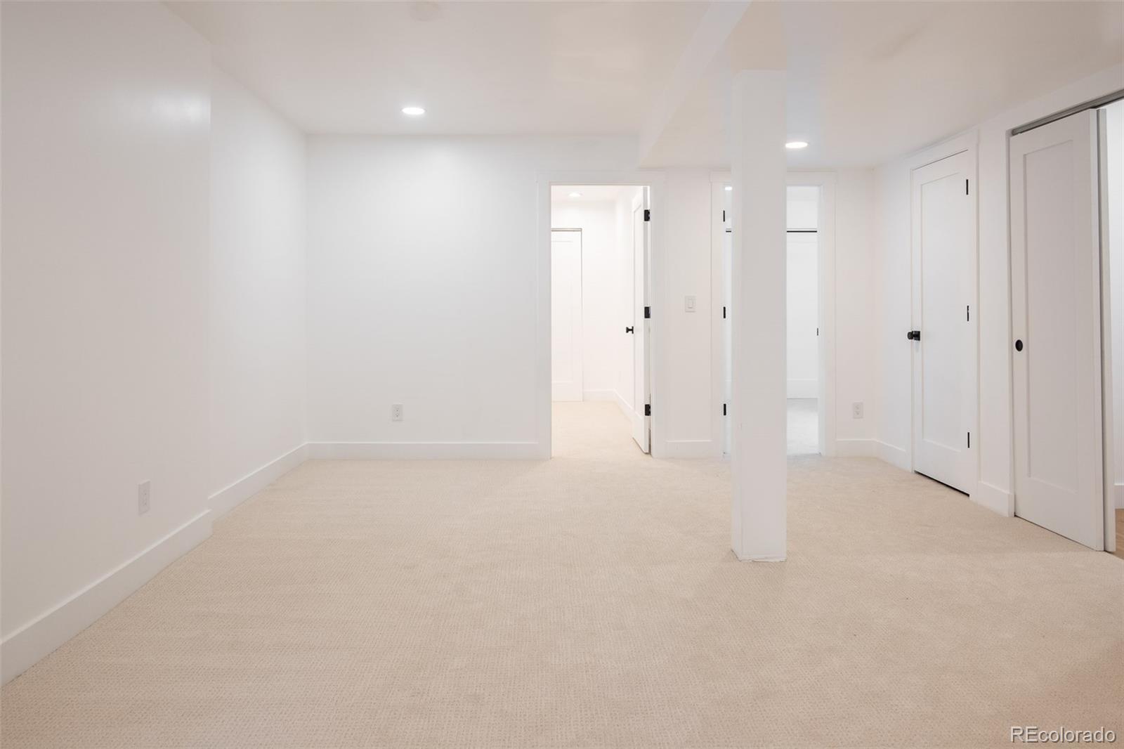 4027 Navajo Street