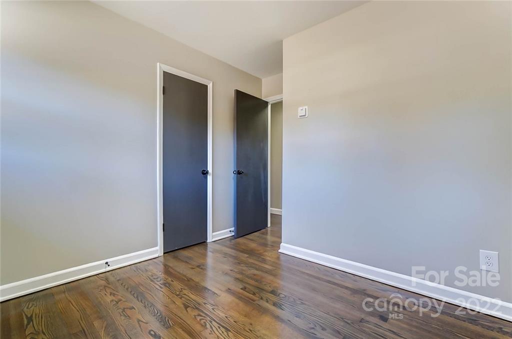 1324 Pondella Drive