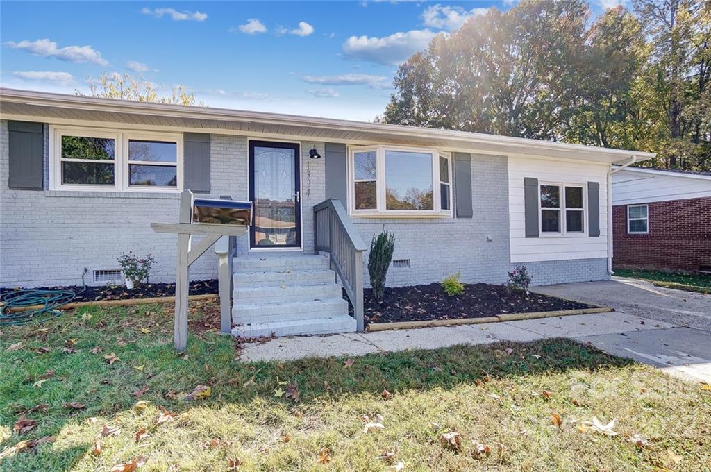 1324 Pondella Drive