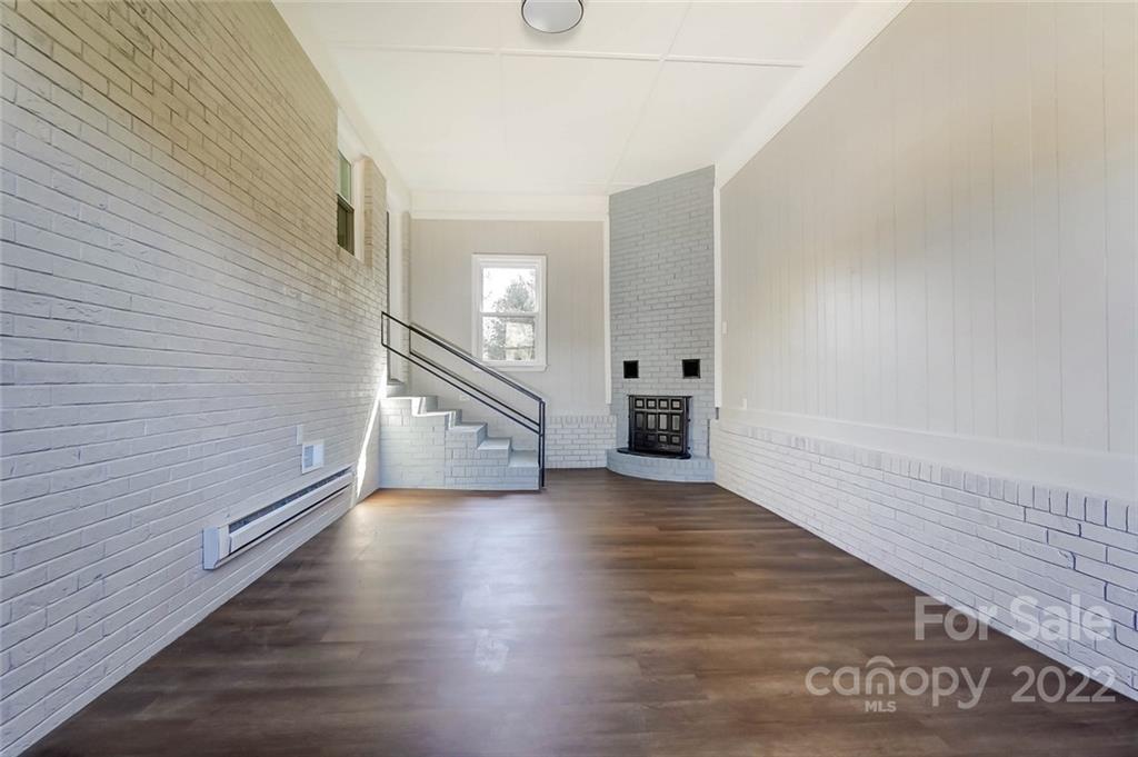 1324 Pondella Drive