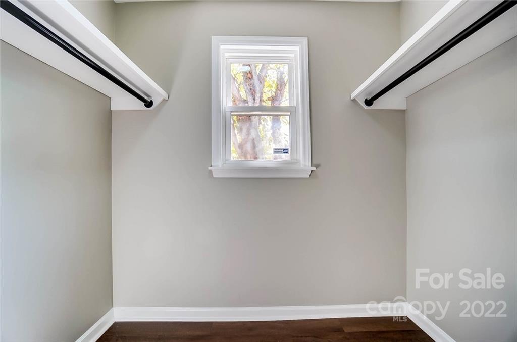 1324 Pondella Drive