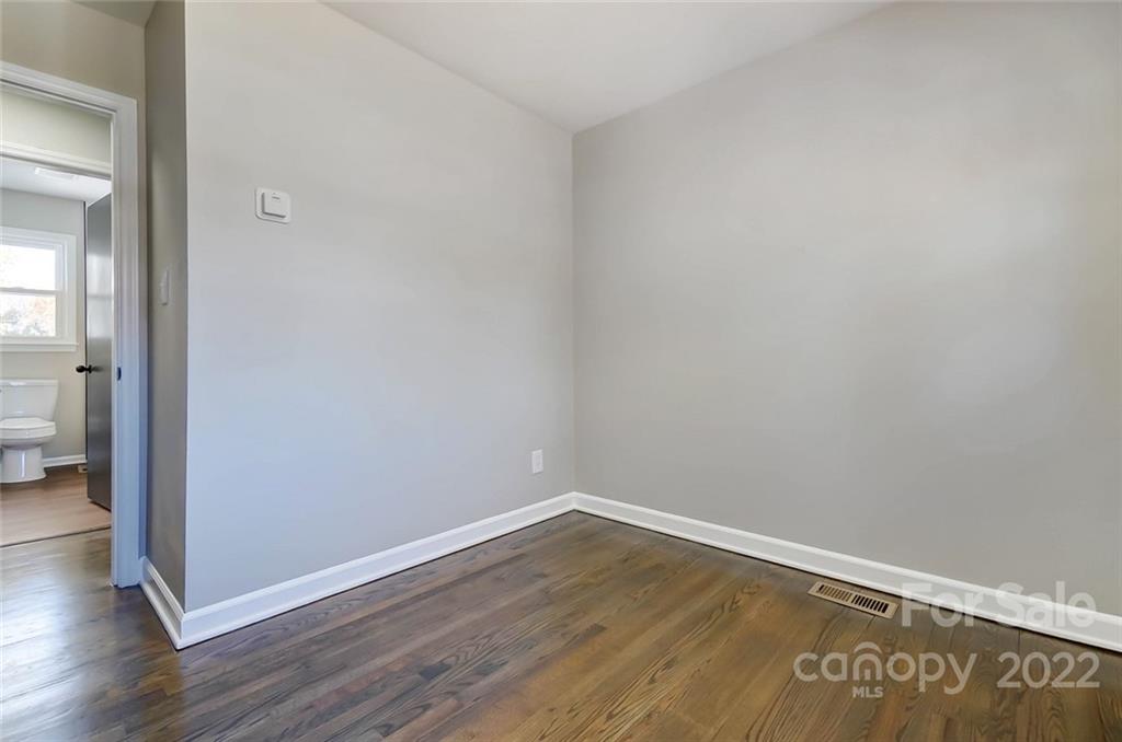 1324 Pondella Drive