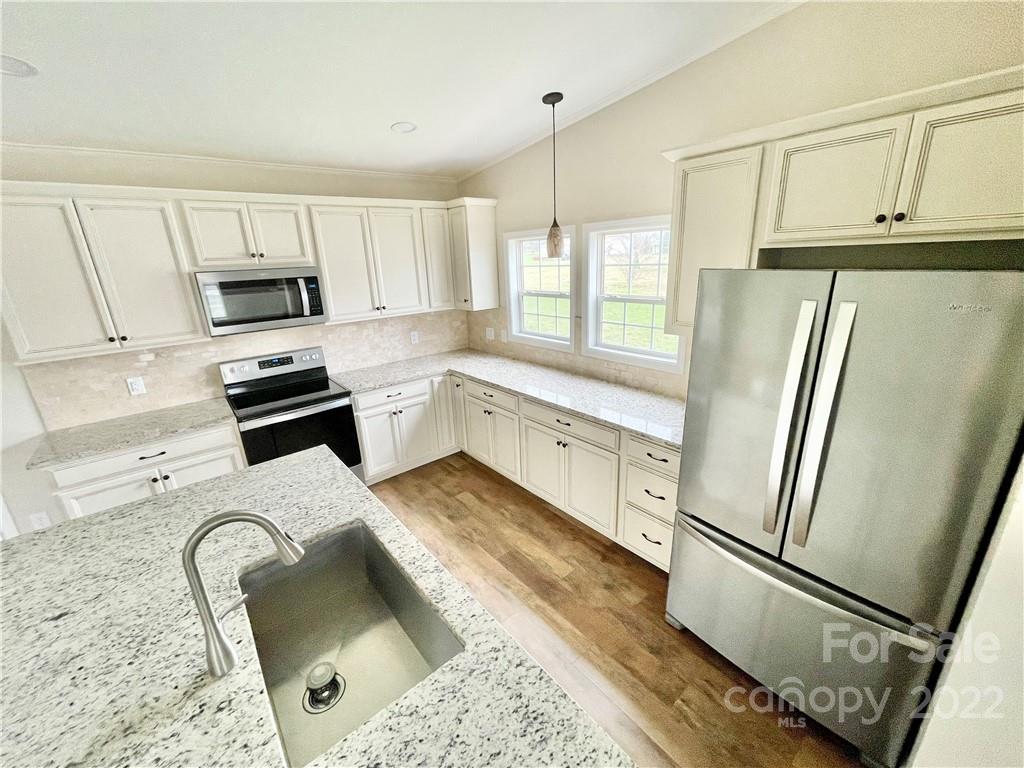 116 Deer Valley Drive