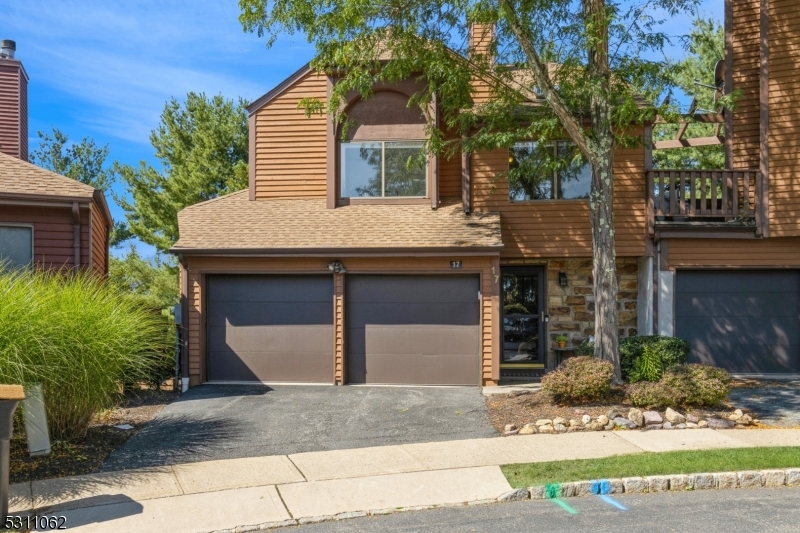 17 Patriot Crossing Ct