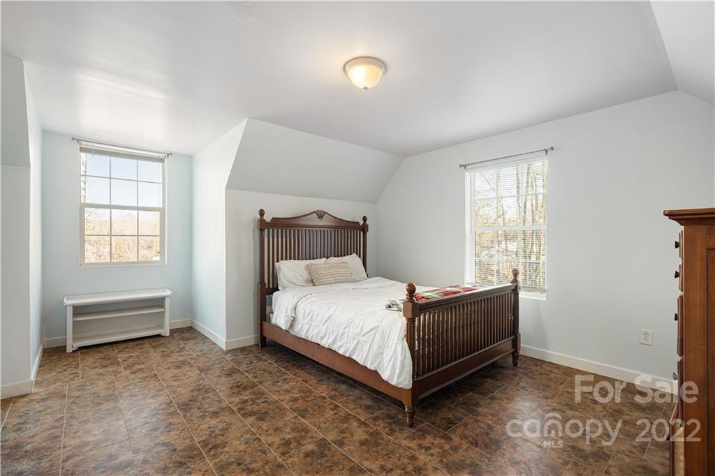 3698 Innes Lane