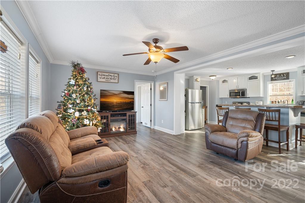 3698 Innes Lane