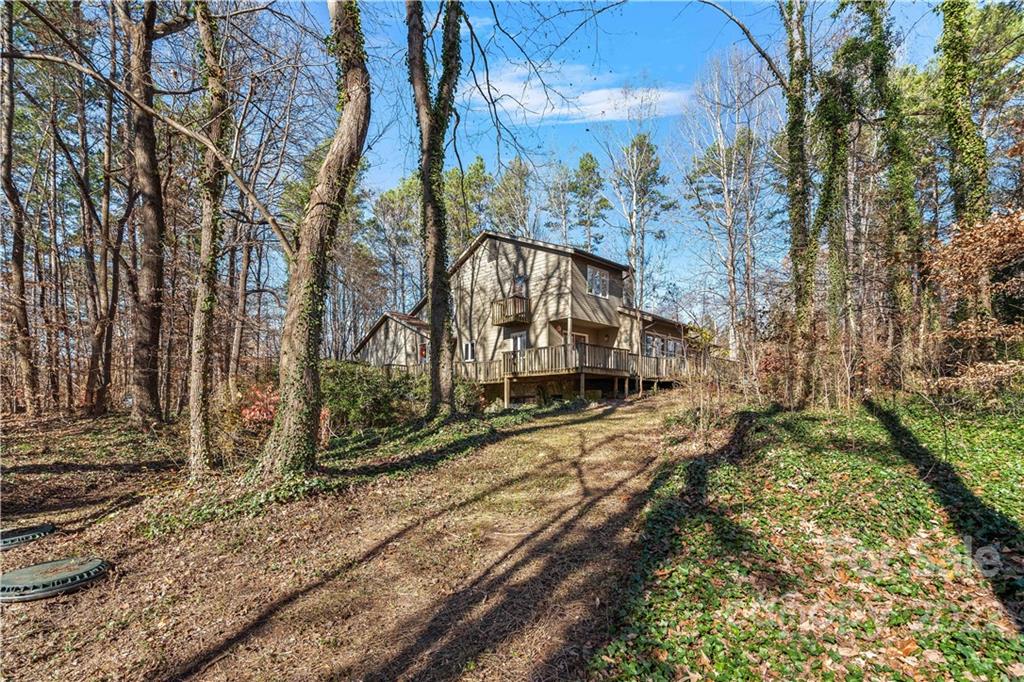 134 Sweetbriar Lane